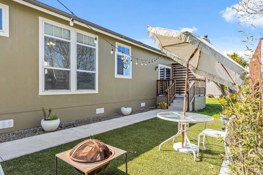 800 Dolan RD, Moss Landing, CA 95039