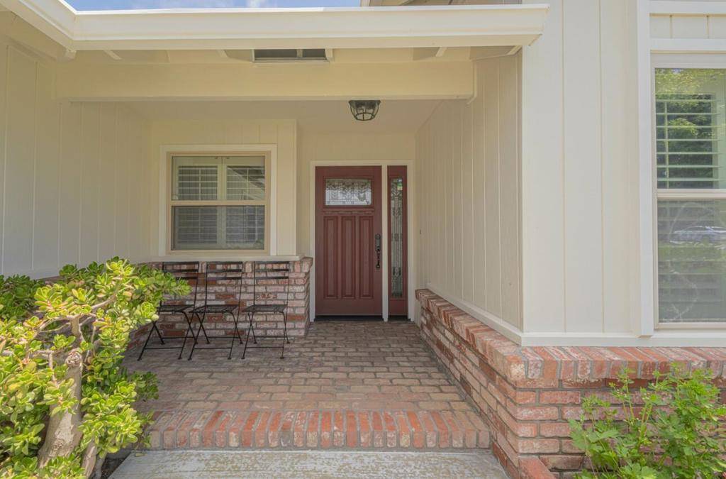 Salinas, CA 93901,1121 Palo Alto WAY