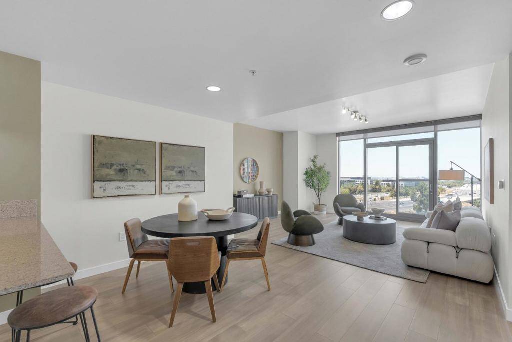 38 N Almaden BLVD #1013, San Jose, CA 95110