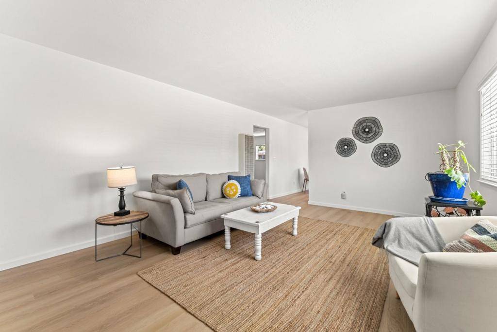 Santa Cruz, CA 95060,330 Trescony ST