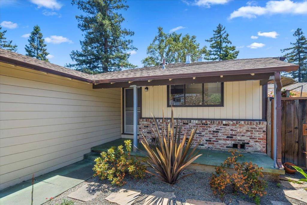Redwood City, CA 94061,440 Rutherford AVE