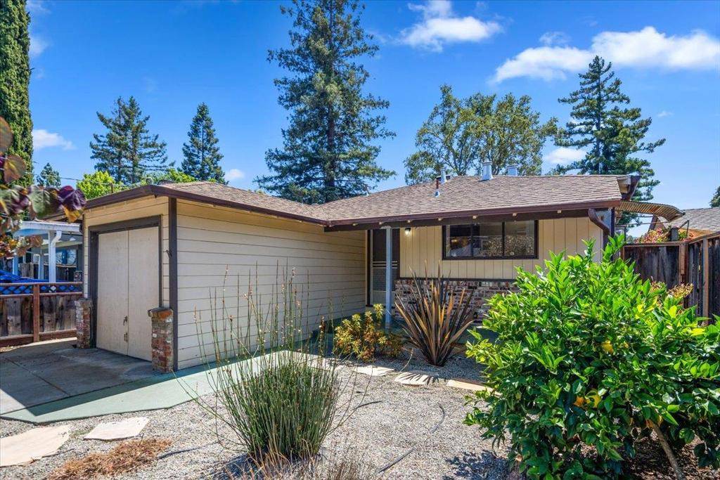 Redwood City, CA 94061,440 Rutherford AVE