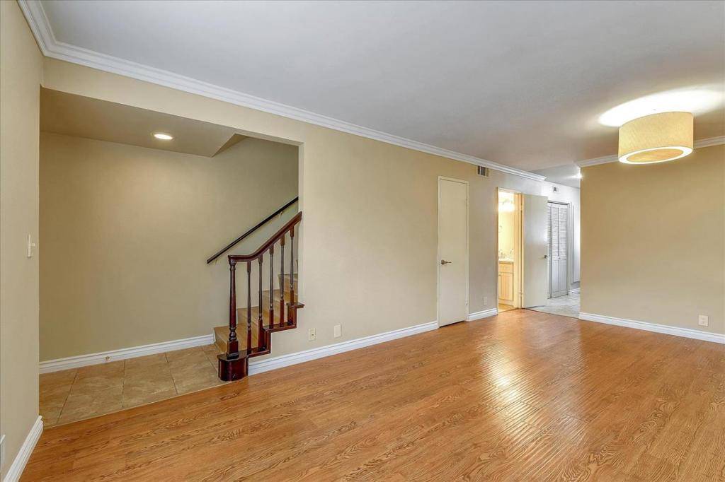 37 Harkness AVE #2, Pasadena, CA 91106