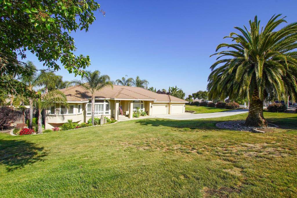 Hollister, CA 95023,303 Taryn CT