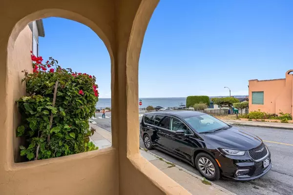 Pacific Grove, CA 93950,106 Forest AVE