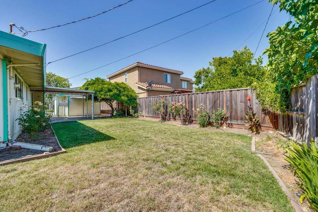 Cupertino, CA 95014,18761 Hanna DR