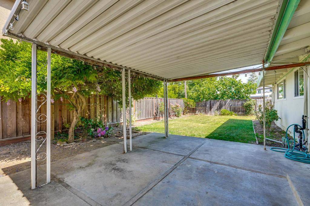 Cupertino, CA 95014,18761 Hanna DR