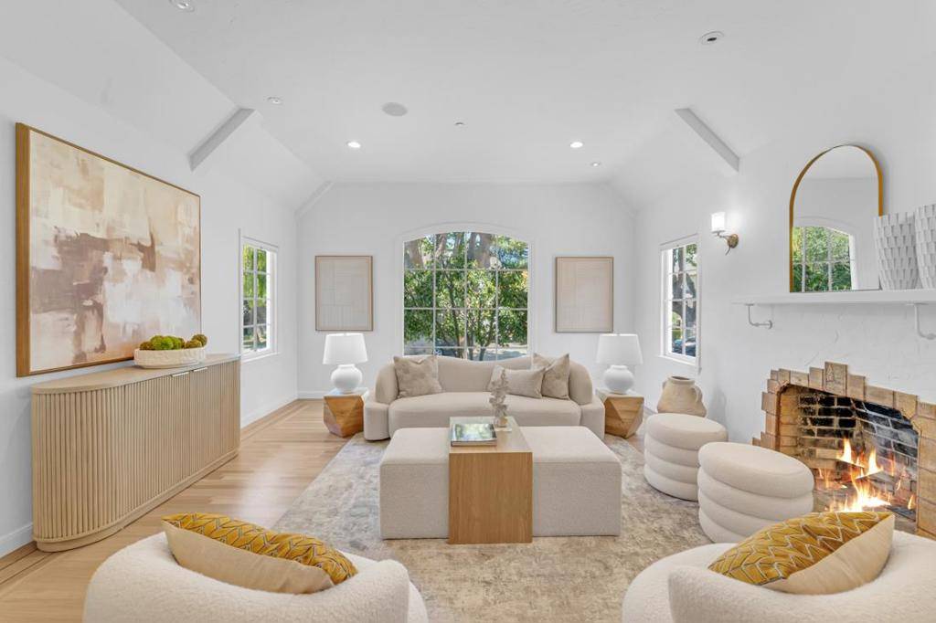 Burlingame, CA 94010,729 Concord WAY