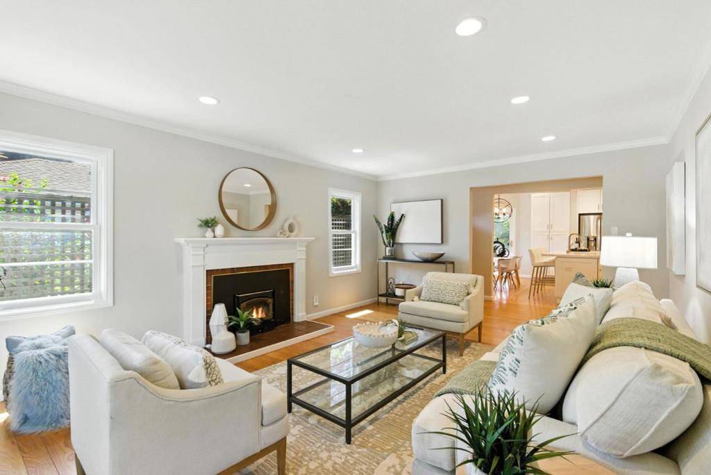 San Carlos, CA 94070,155 Oakview DR