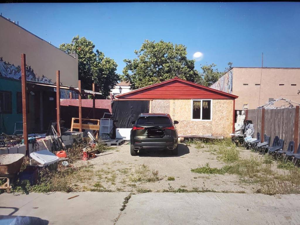 9327 International BLVD, Oakland, CA 94603