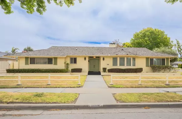 1167 Los Palos DR, Salinas, CA 93901