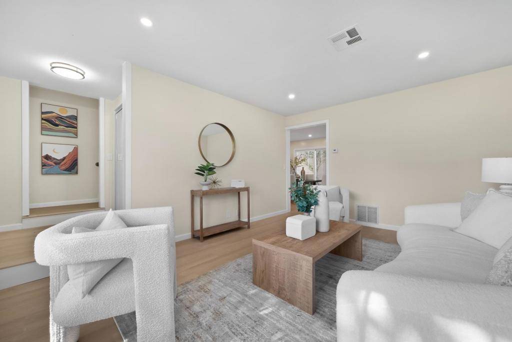 Union City, CA 94587,4243 Comet CIR