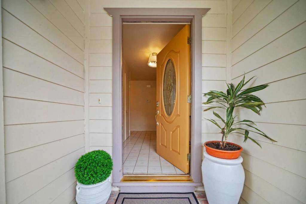 Monterey, CA 93940,1694 Prescott AVE