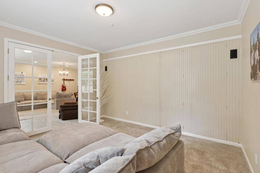 Salinas, CA 93907,9156 Holly Hill DR