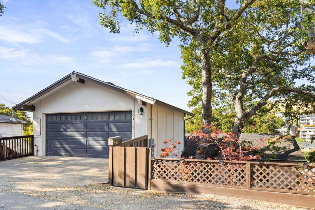 San Carlos, CA 94070,104 Winding WAY