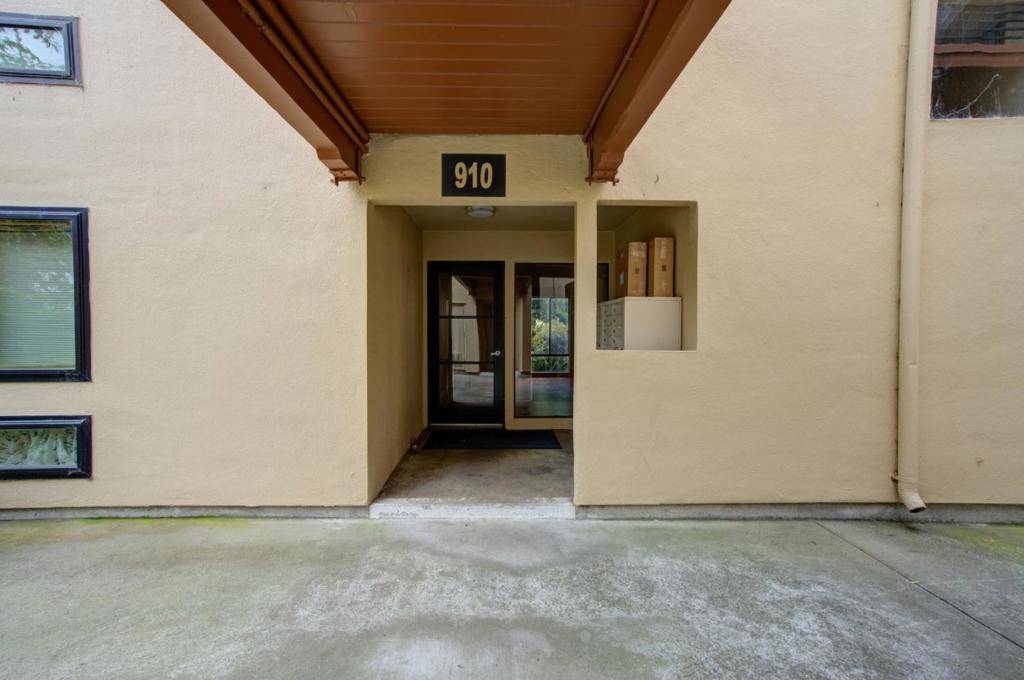 Foster City, CA 94404,910 Beach Park BLVD #106