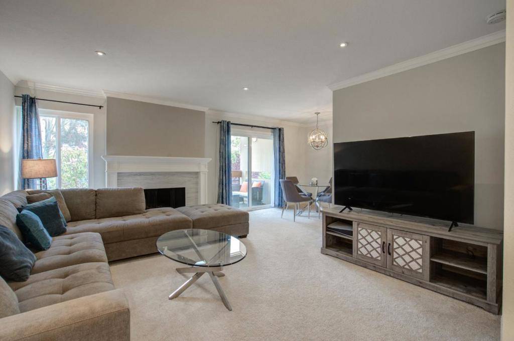910 Beach Park BLVD #106, Foster City, CA 94404