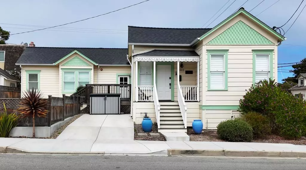 302 Park ST, Pacific Grove, CA 93950
