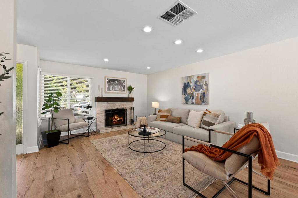 Morgan Hill, CA 95037,15072 Yosemite WAY
