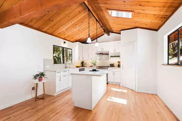 Santa Cruz, CA 95060,510 Warren DR