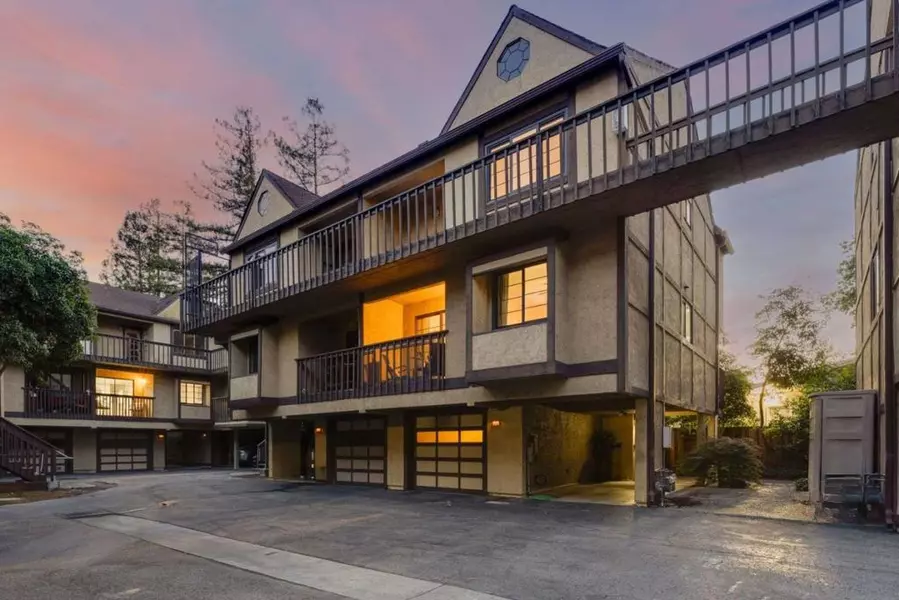 1122 Brewster AVE, Redwood City, CA 94062
