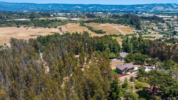 Watsonville, CA 95076,350 Windsong WAY