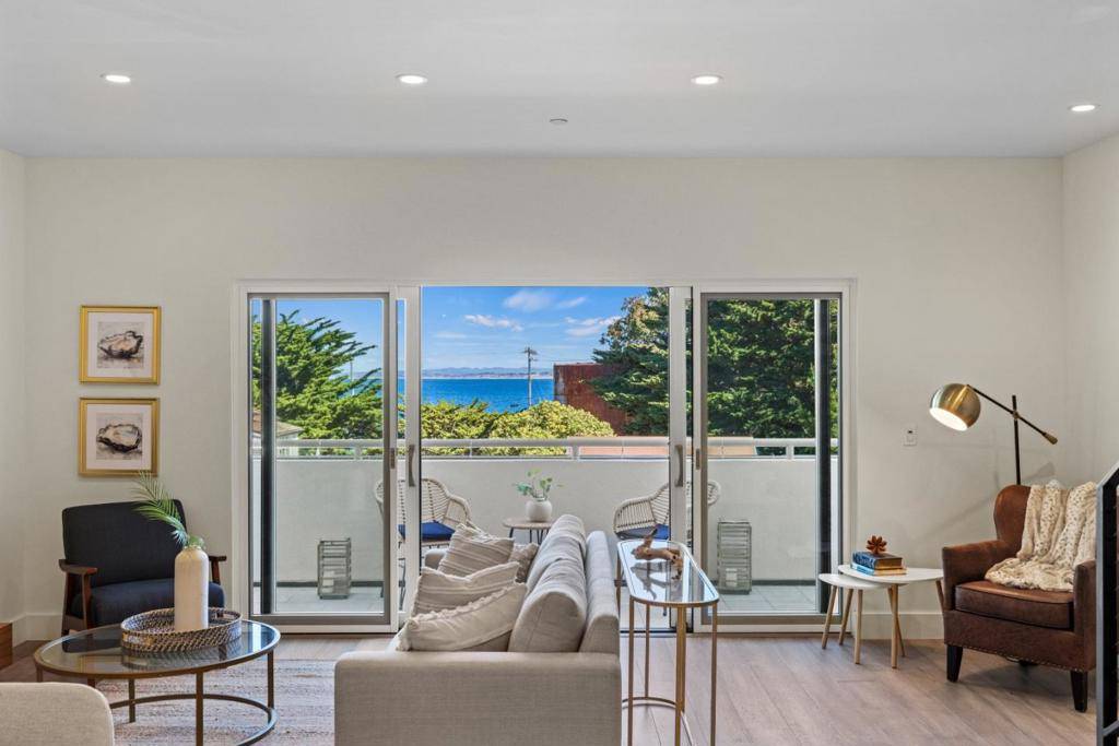 Monterey, CA 93940,457 Wave ST #1