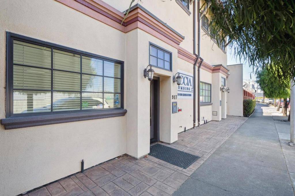 San Mateo, CA 94401,917 N Amphlett BLVD