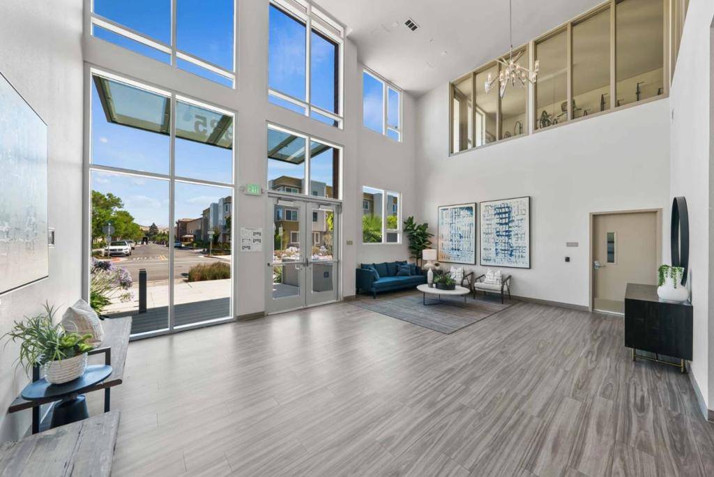 San Jose, CA 95123,5925 Charlotte DR #319
