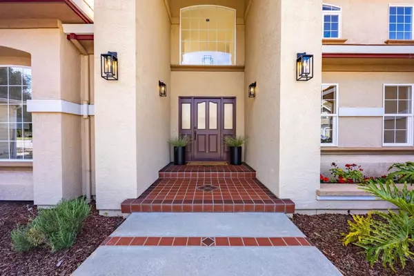 Half Moon Bay, CA 94019,608 Silver AVE