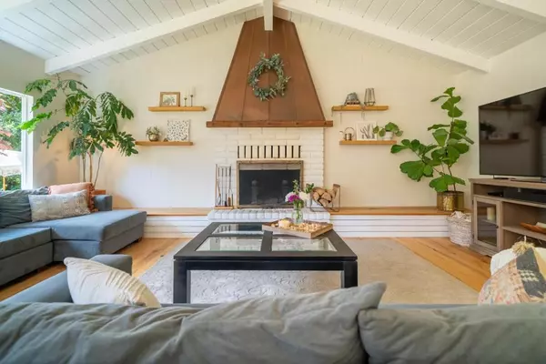 423 Nelson Rd., Scotts Valley, CA 95066