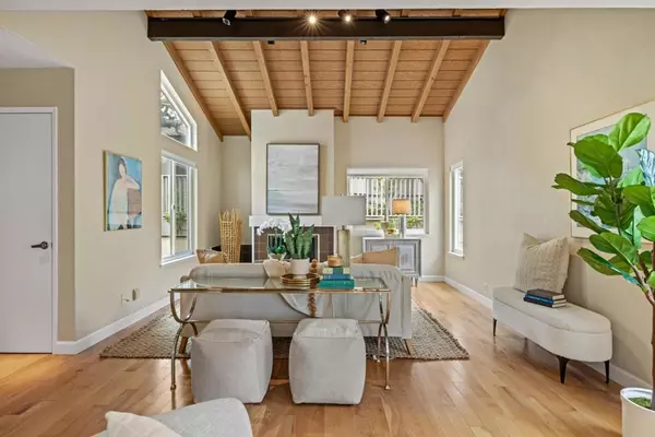Pacific Grove, CA 93950,605 Sage CT