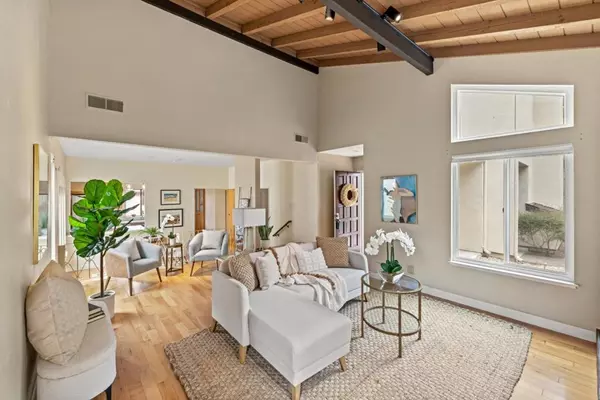 Pacific Grove, CA 93950,605 Sage CT