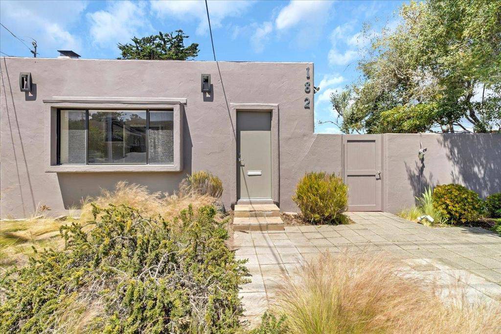 182 El Dorado ST, Monterey, CA 93940