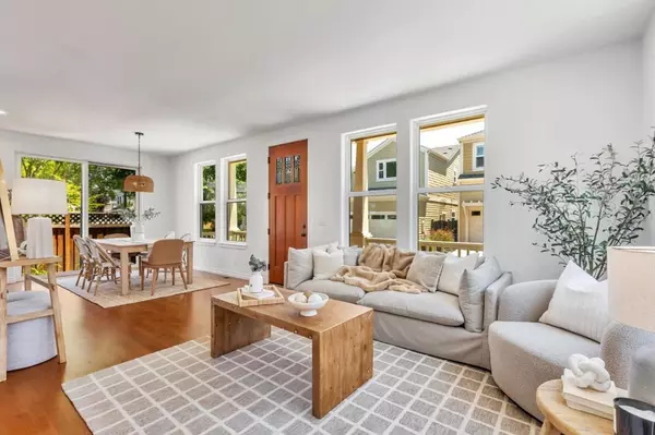 Los Gatos, CA 95032,221 Creekside Village DR