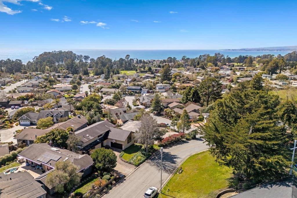 Aptos, CA 95003,210 Thunderbird DR