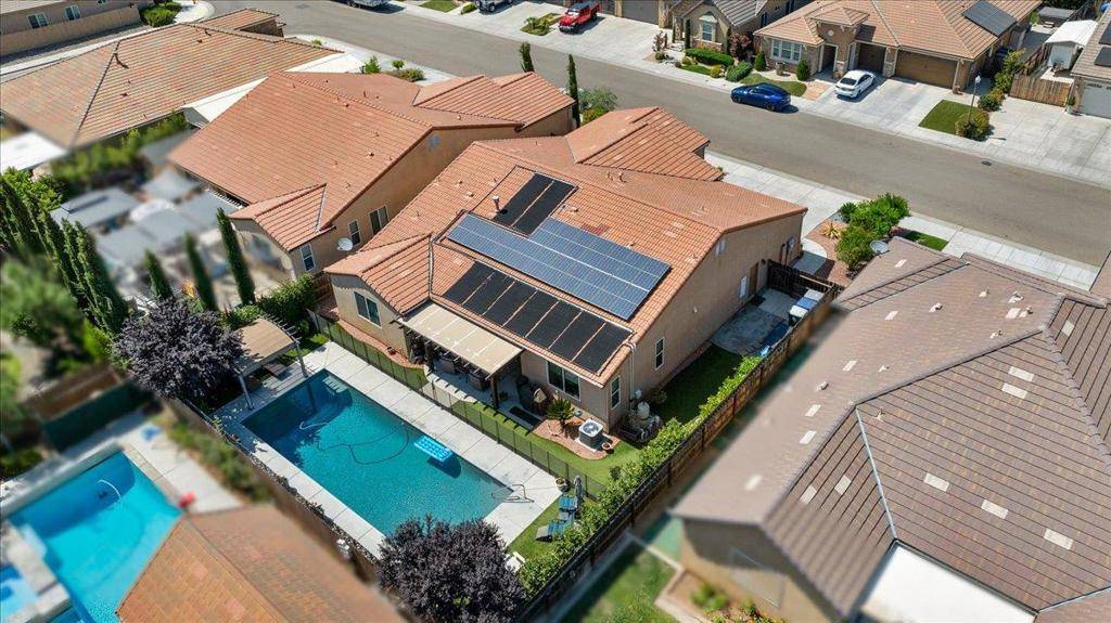 3982 Flint, Clovis, CA 93619