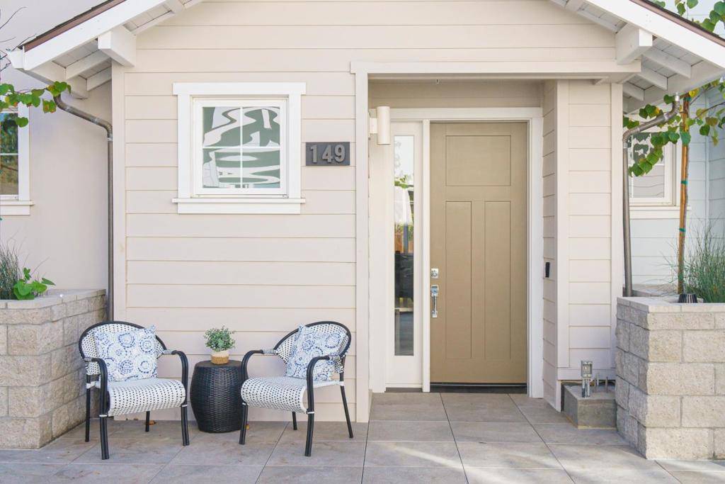 Mountain View, CA 94043,149 Flynn AVE