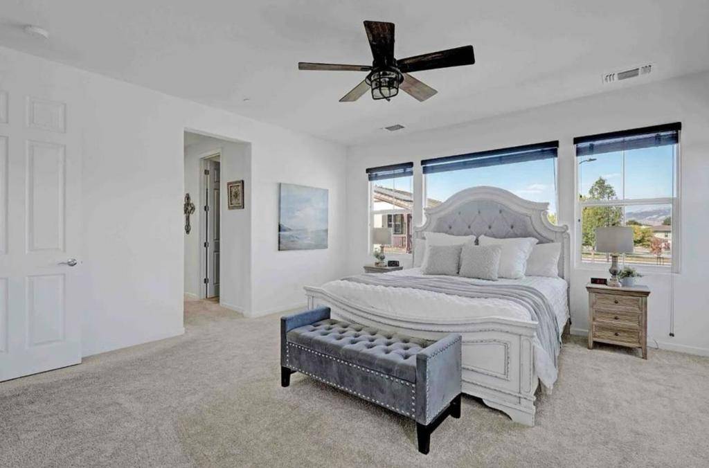 Gilroy, CA 95020,1061 Viognier WAY