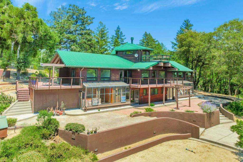 Los Gatos, CA 95033,950 Oak Ridge RD