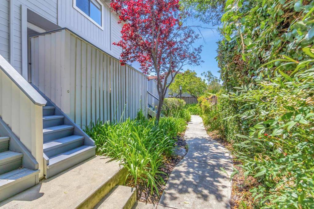 Campbell, CA 95008,155 Monte Villa CT