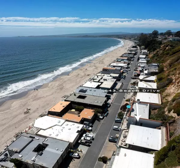 Aptos, CA 95003,643 Beach DR