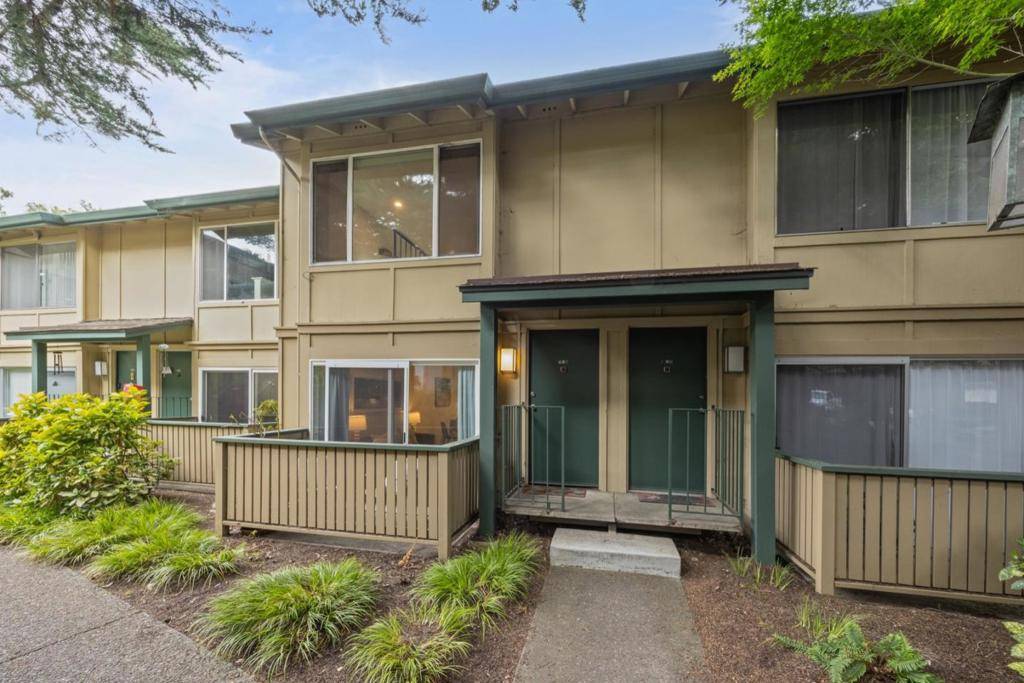 Daly City, CA 94015,385 Mandarin DR #5