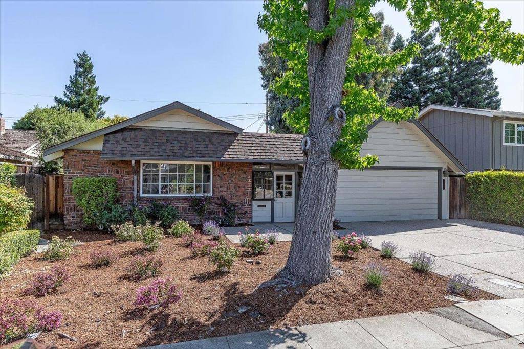 3325 Saint Michael DR, Palo Alto, CA 94306