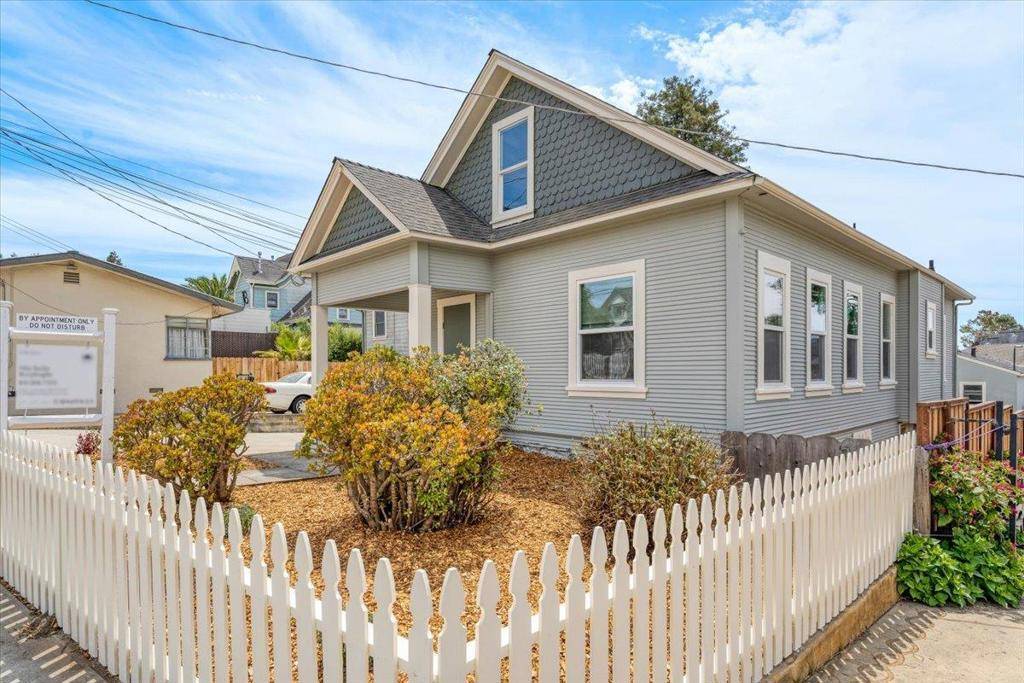 Broadway, Santa Cruz, CA 95060