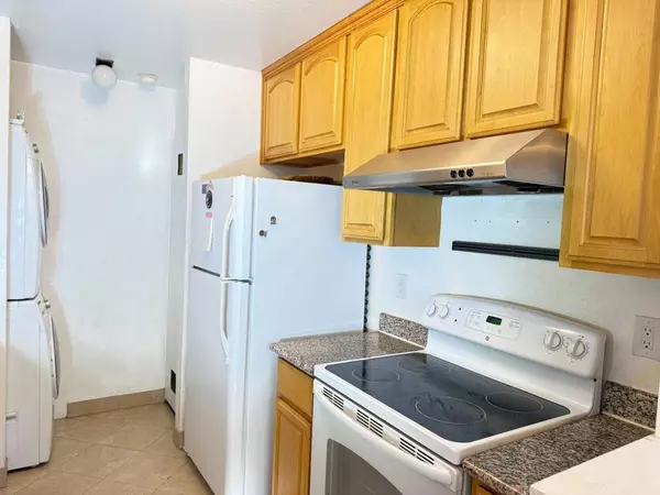 San Jose, CA 95111,2701 Lone Bluff WAY #18