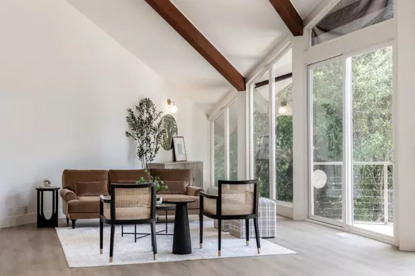 Santa Cruz, CA 95060,77 Pasatiempo DR