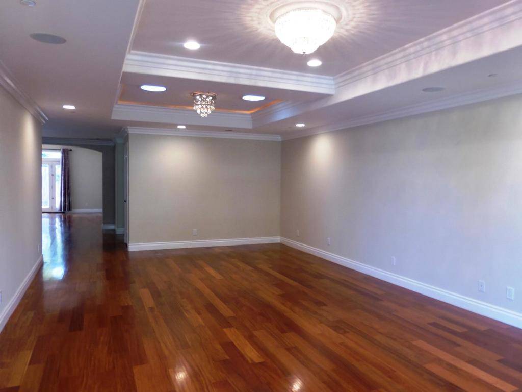 San Jose, CA 95129,6972 Chiala LN