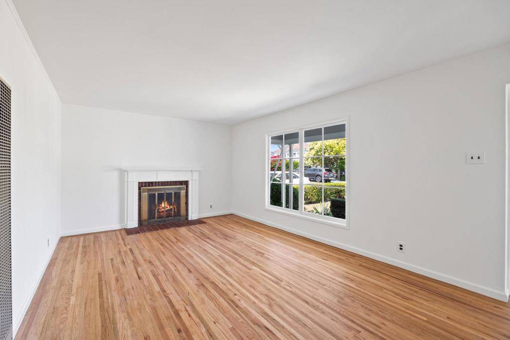 San Carlos, CA 94070,1423 Greenwood AVE