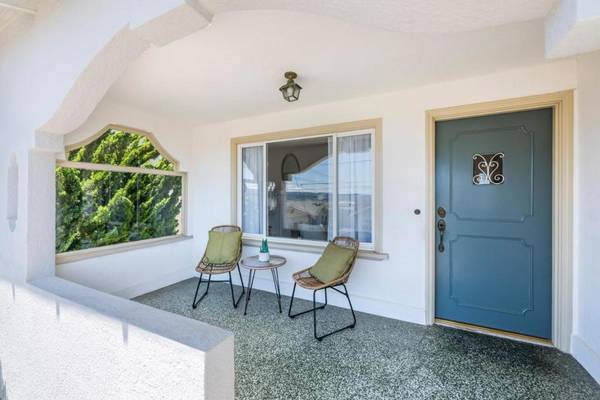South San Francisco, CA 94080,633 Pine TER